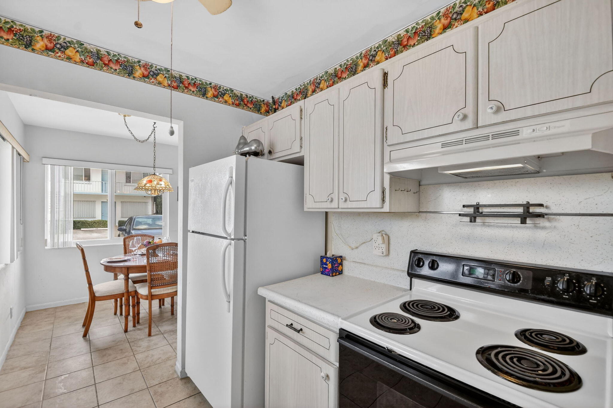 MURRY HILLS APT BLDG CONDO - Residential