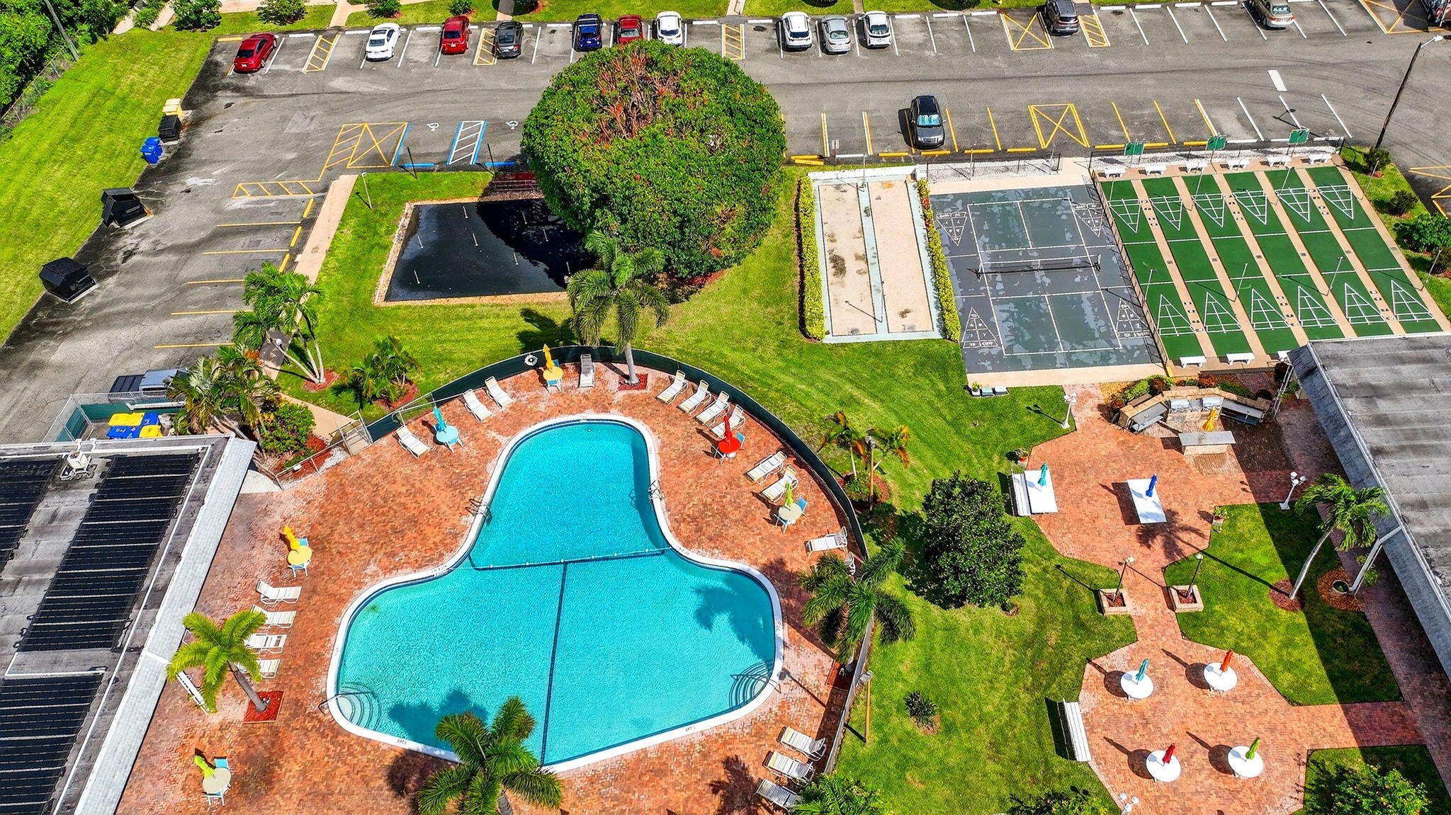 MURRY HILLS APT BLDG CONDO - Residential