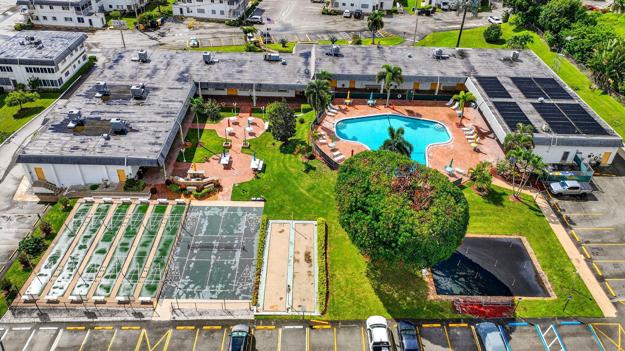 MURRY HILLS APT BLDG CONDO - Residential