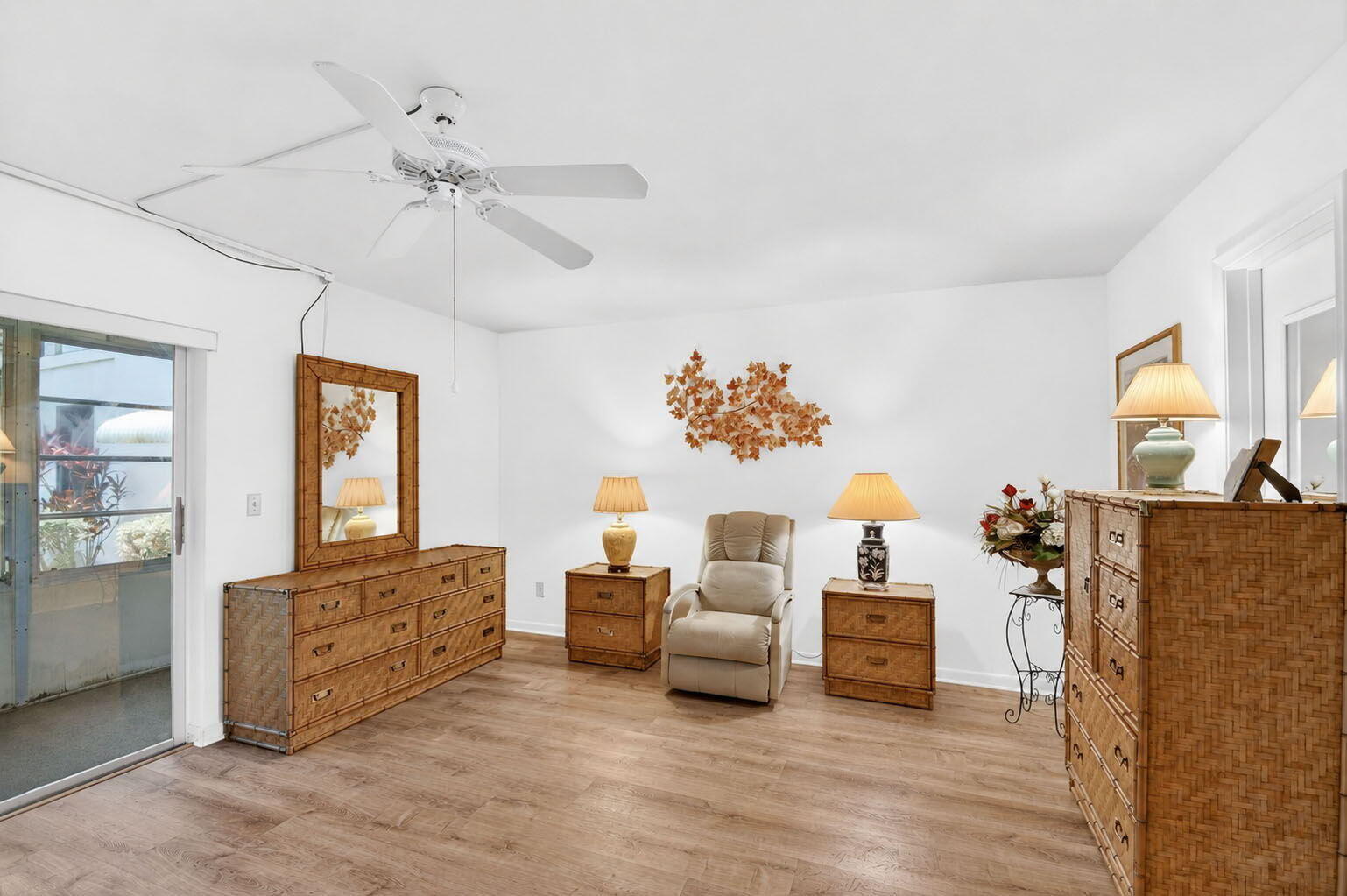 MURRY HILLS APT BLDG CONDO - Residential