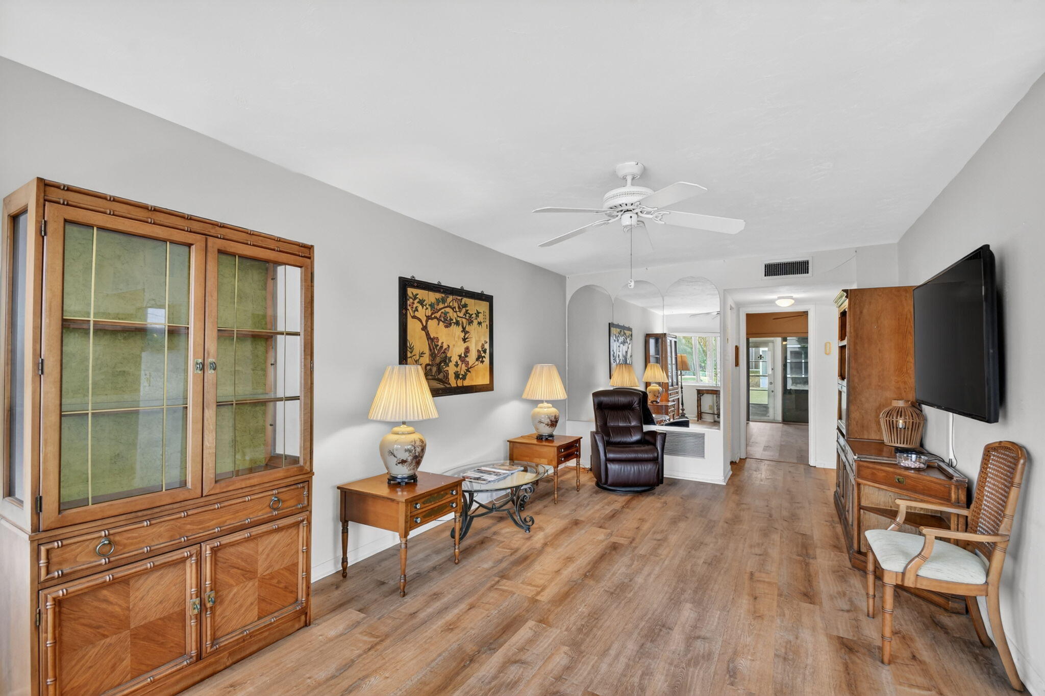MURRY HILLS APT BLDG CONDO - Residential