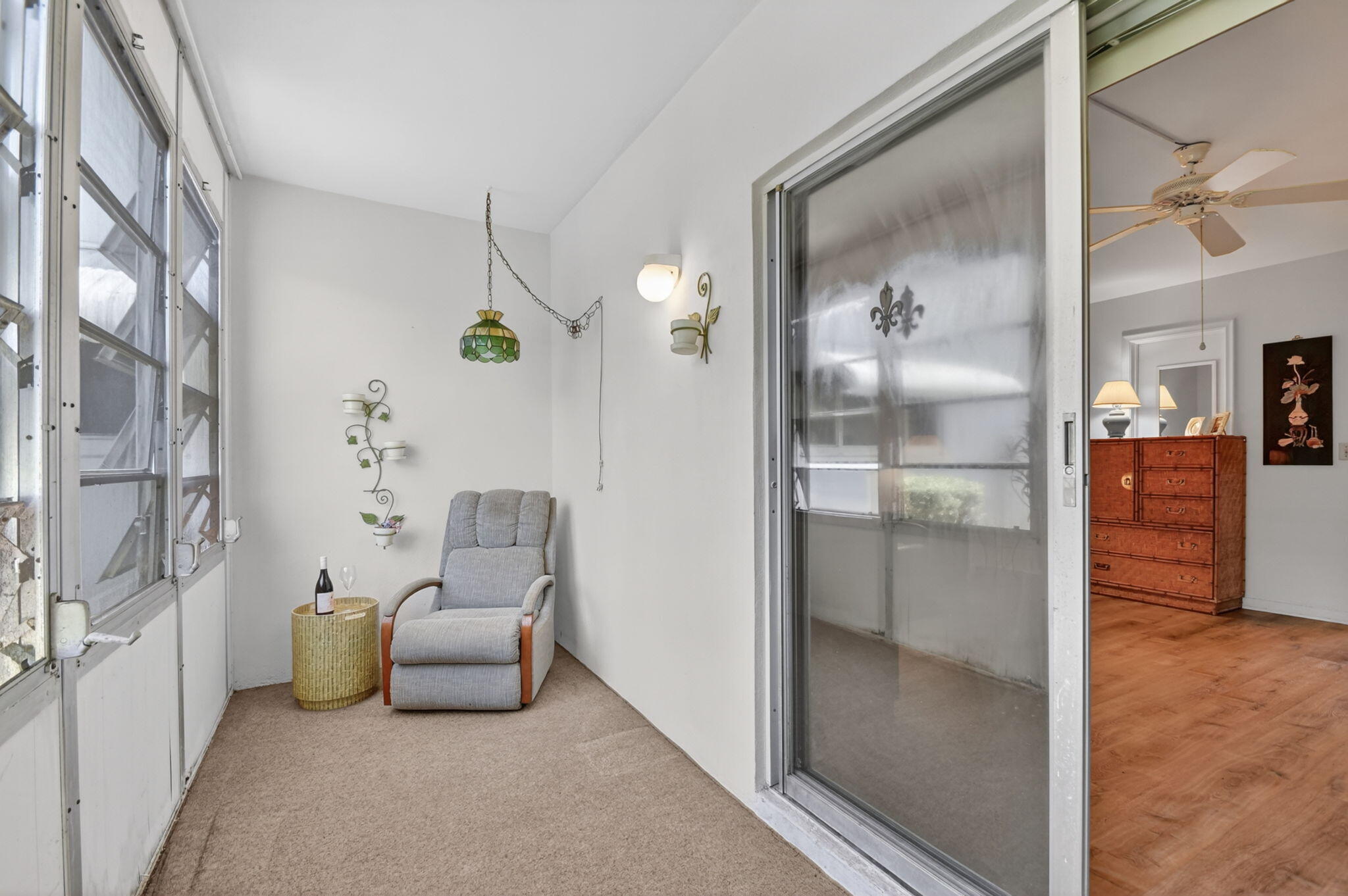 MURRY HILLS APT BLDG CONDO - Residential
