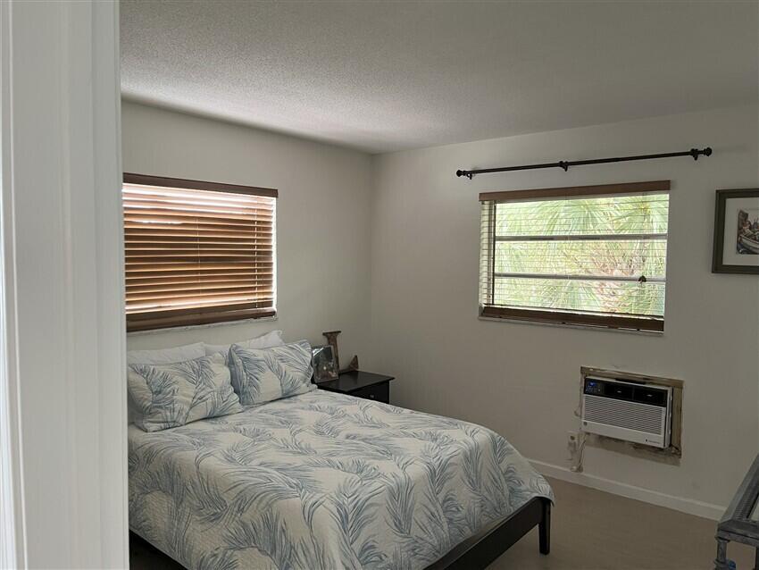 TOWNSITE APTS THREE CONDO - Residential Lease