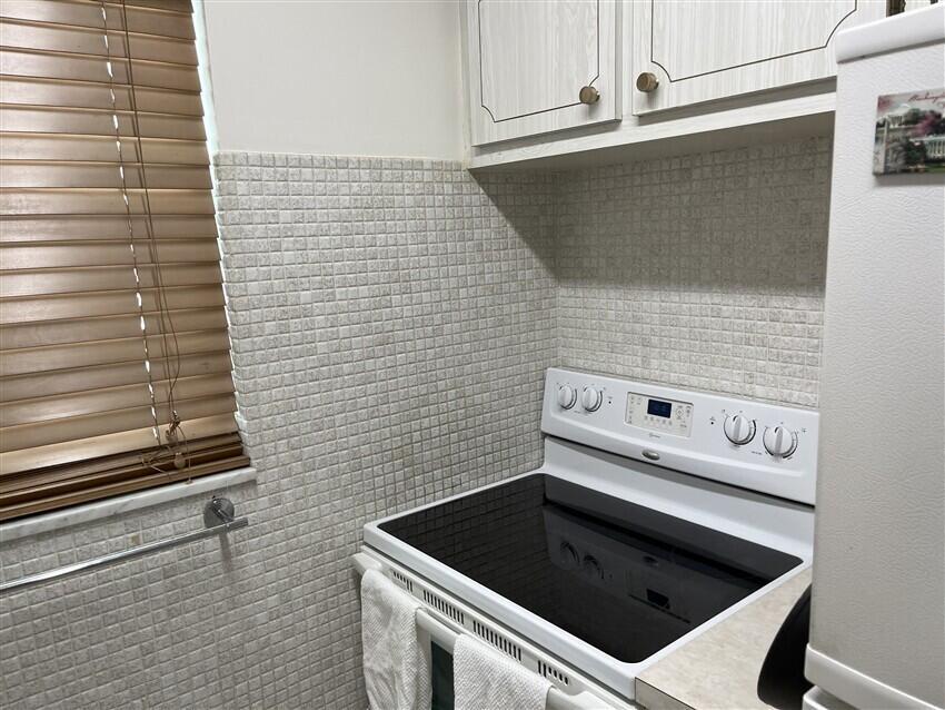 TOWNSITE APTS THREE CONDO - Residential Lease