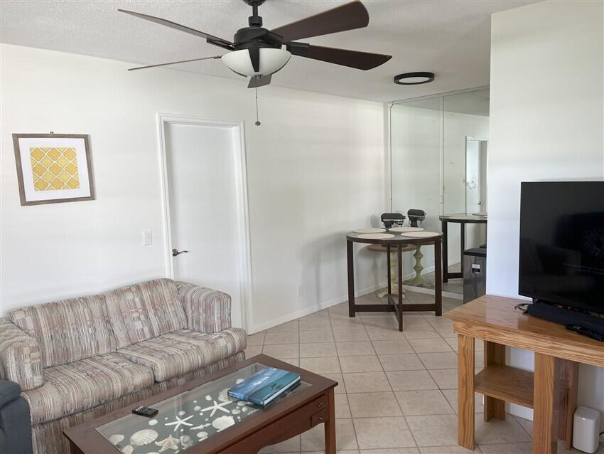TOWNSITE APTS THREE CONDO - Residential Lease