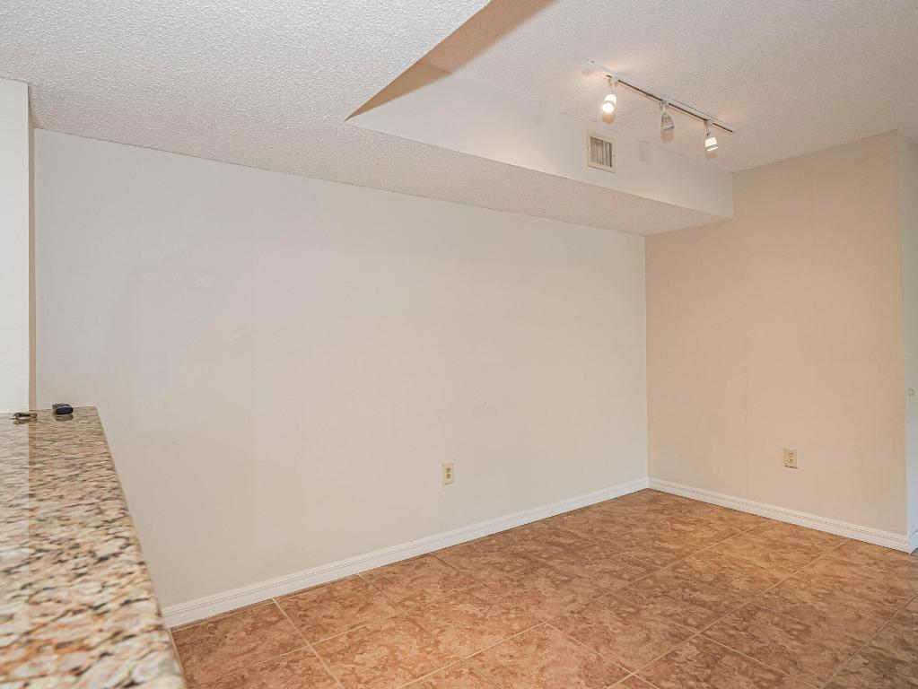 LAGUNA OF VERO - Residential