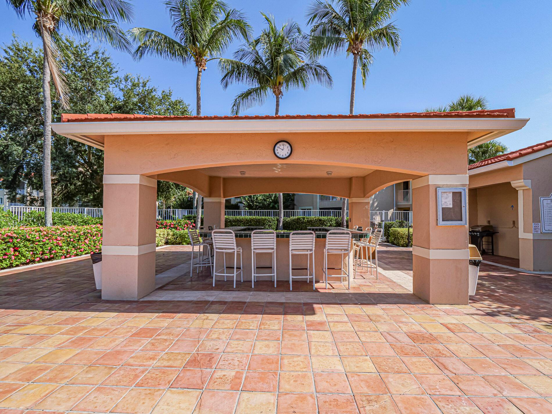 LAGUNA OF VERO - Residential