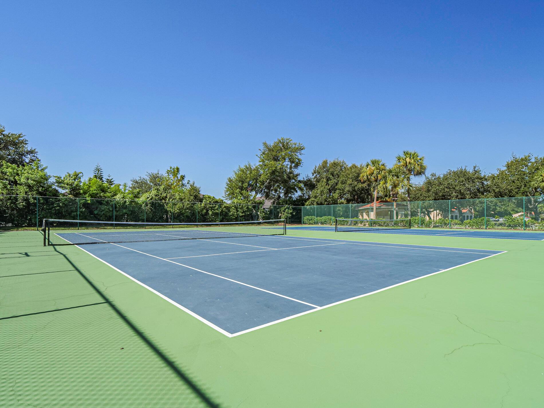 LAGUNA OF VERO - Residential