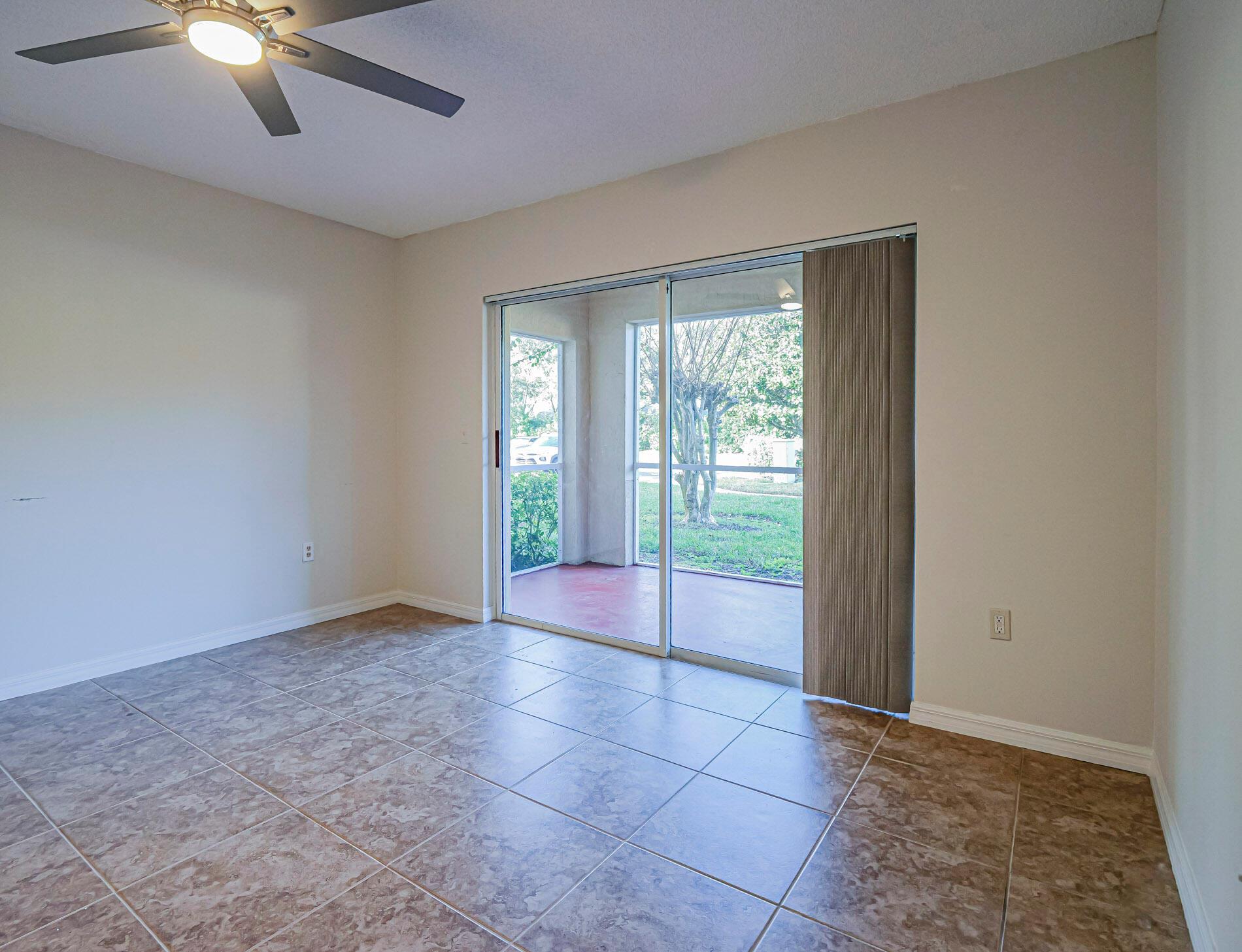 LAGUNA OF VERO - Residential