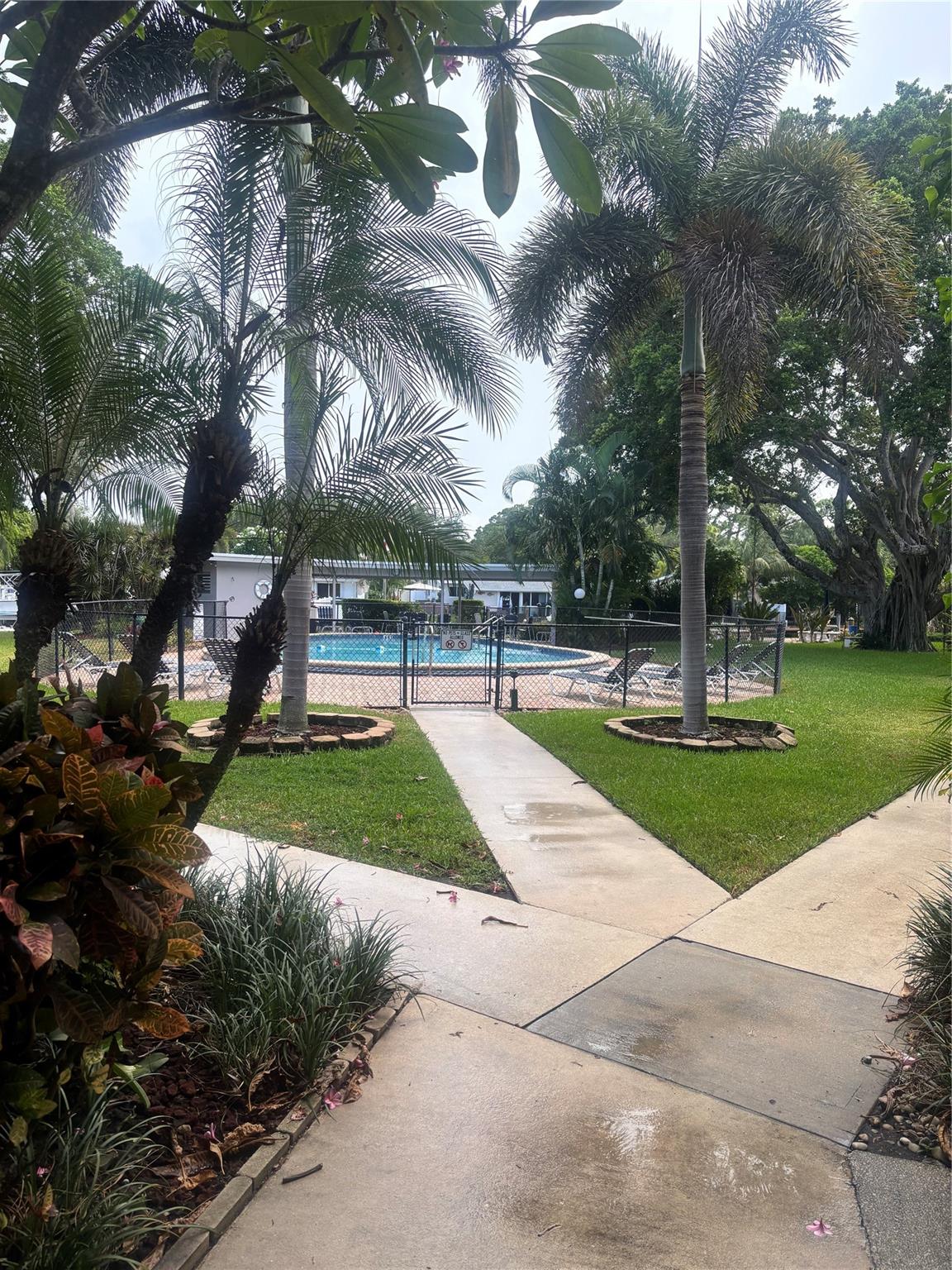 1200 SW 12th St 203