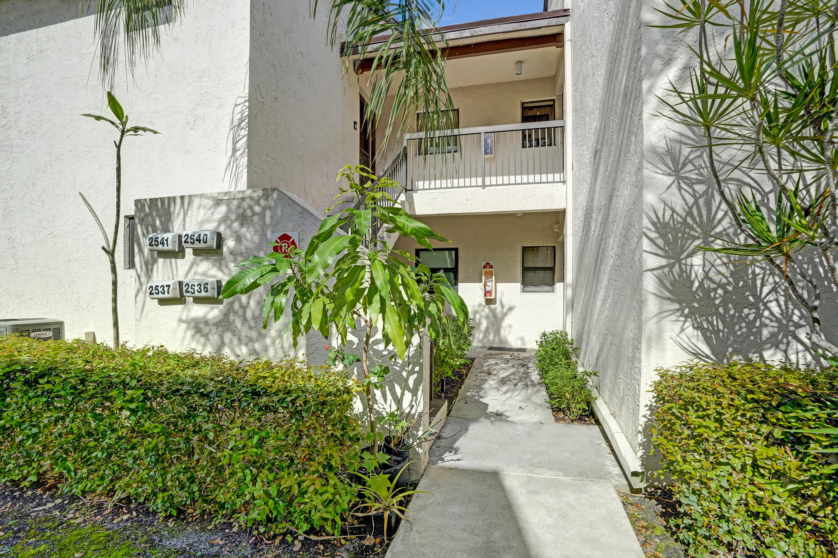 BAYWOOD VILLAGE I-A CONDO - Residential