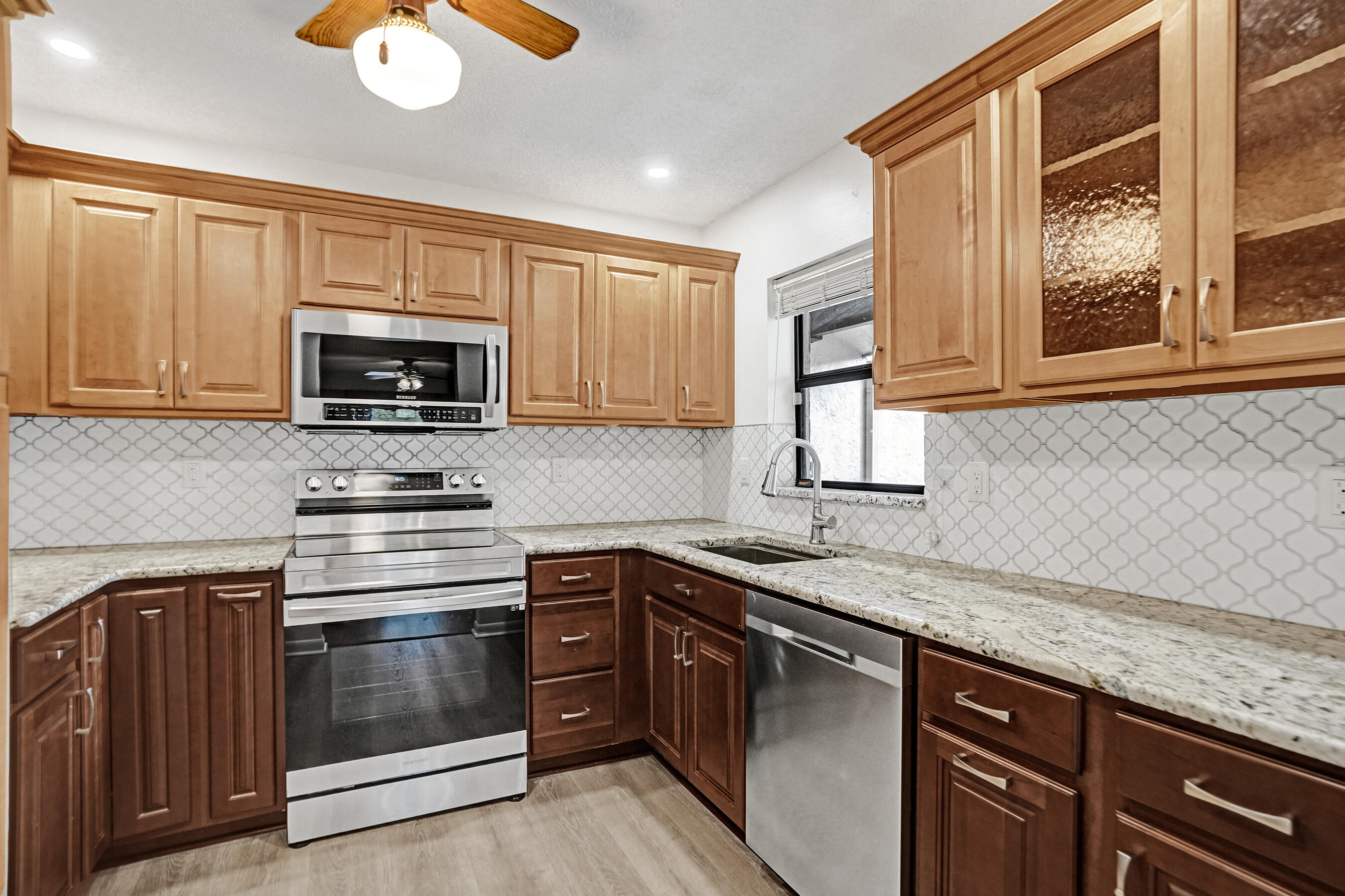 BAYWOOD VILLAGE I-A CONDO - Residential