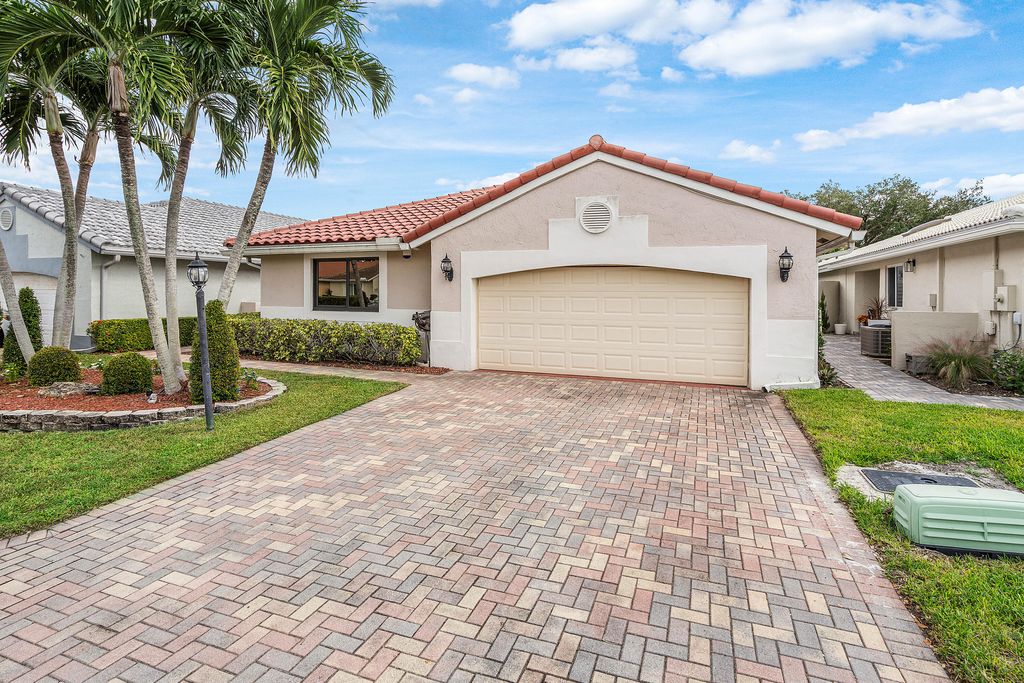 Photo of 6100 Manchester Lane, Davie, FL 33331 (MLS # R11144499)