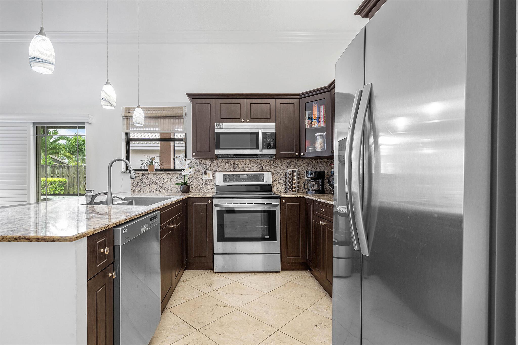 Falcon's Lea - Residential