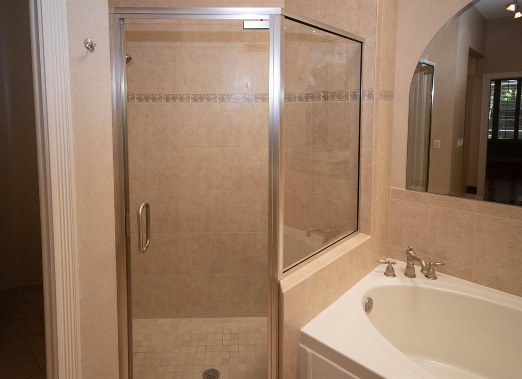 OAKS EAST - Residential