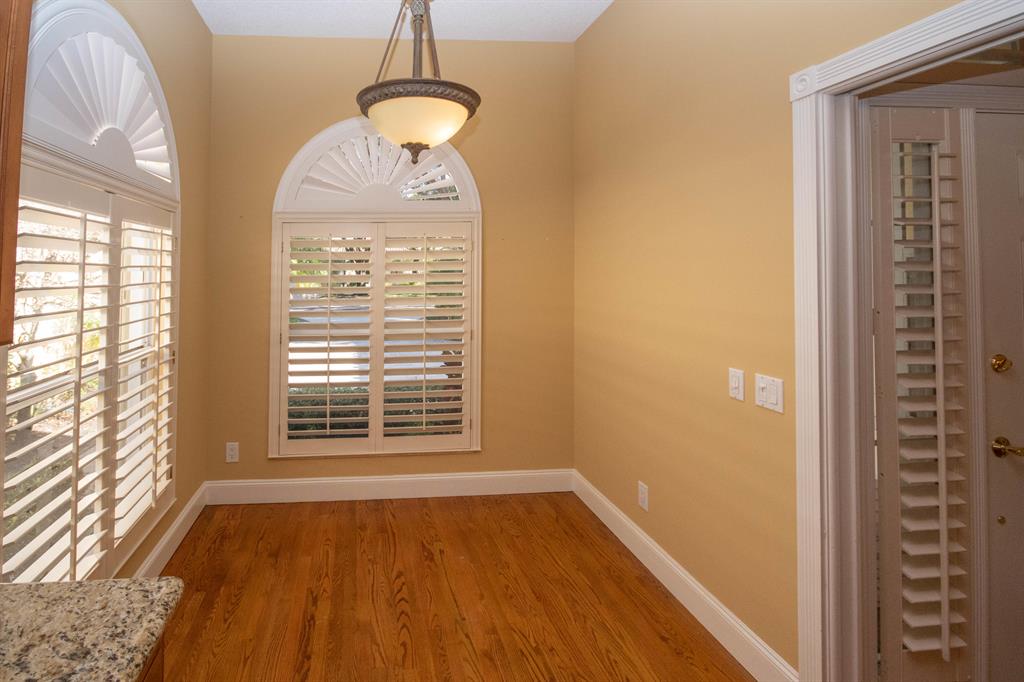 OAKS EAST - Residential