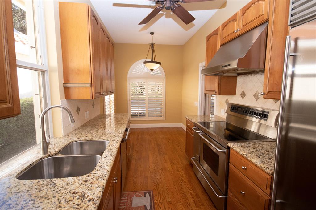 OAKS EAST - Residential