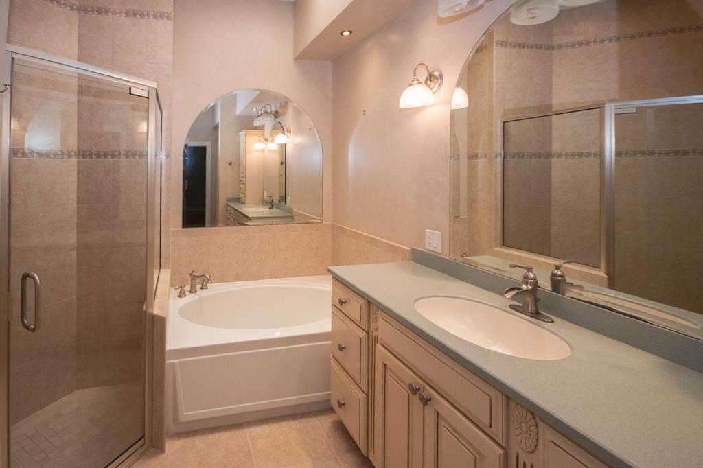 OAKS EAST - Residential