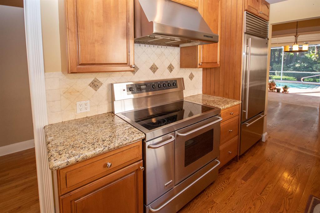 OAKS EAST - Residential