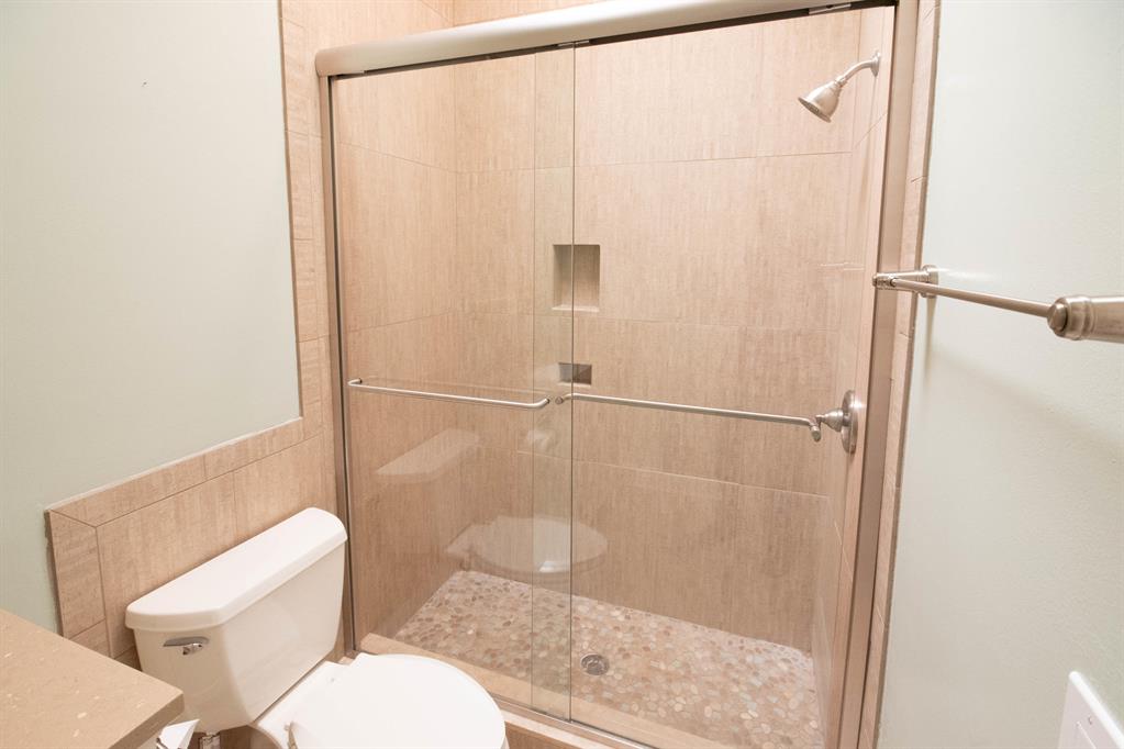 OAKS EAST - Residential