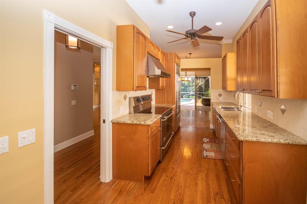 OAKS EAST - Residential