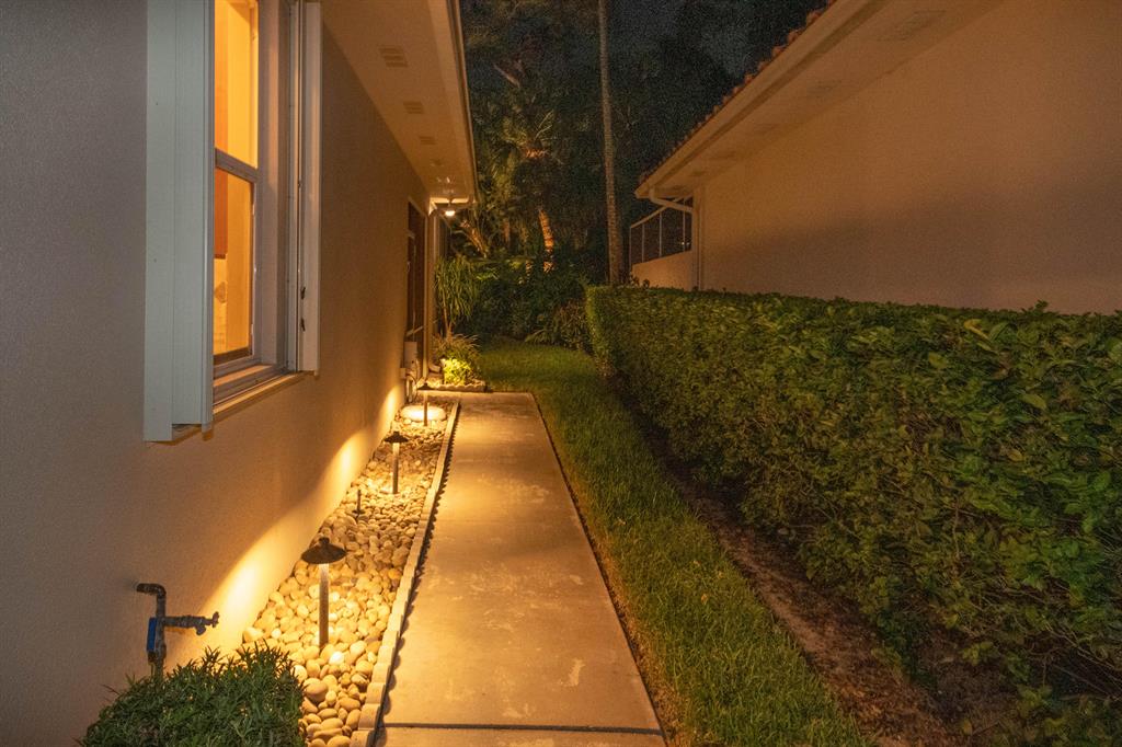 OAKS EAST - Residential