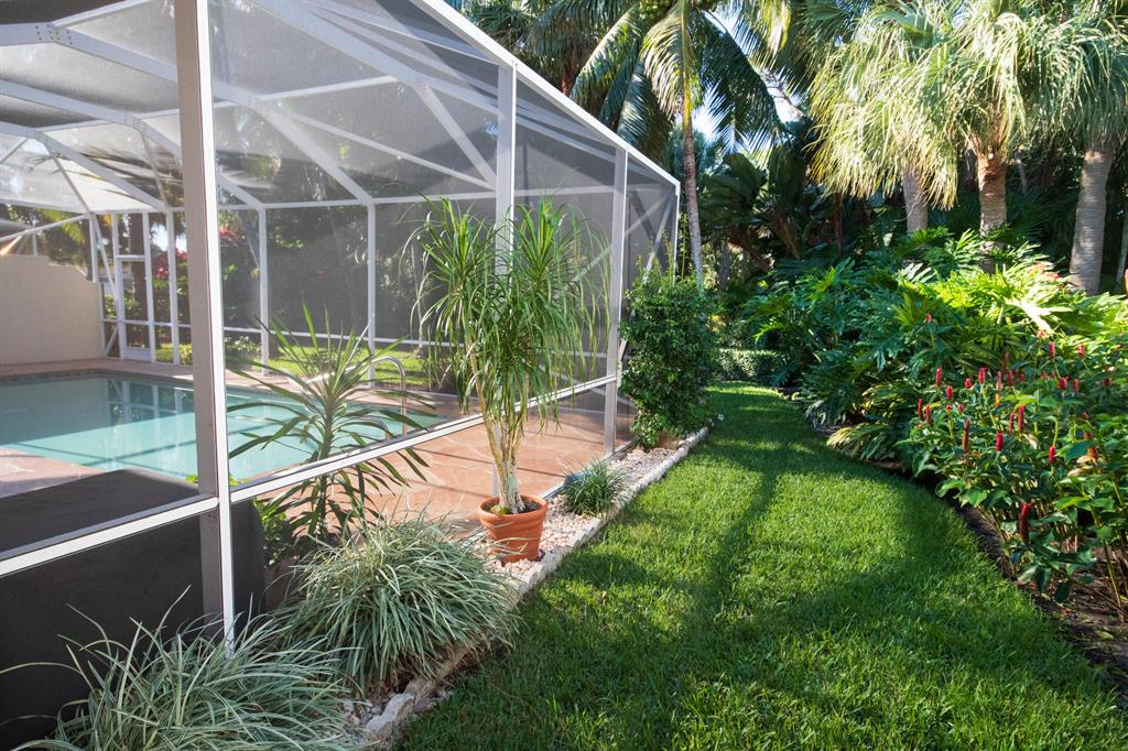 OAKS EAST - Residential