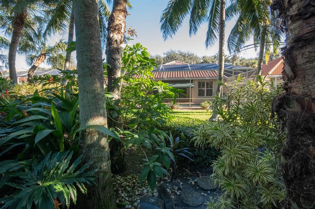 OAKS EAST - Residential