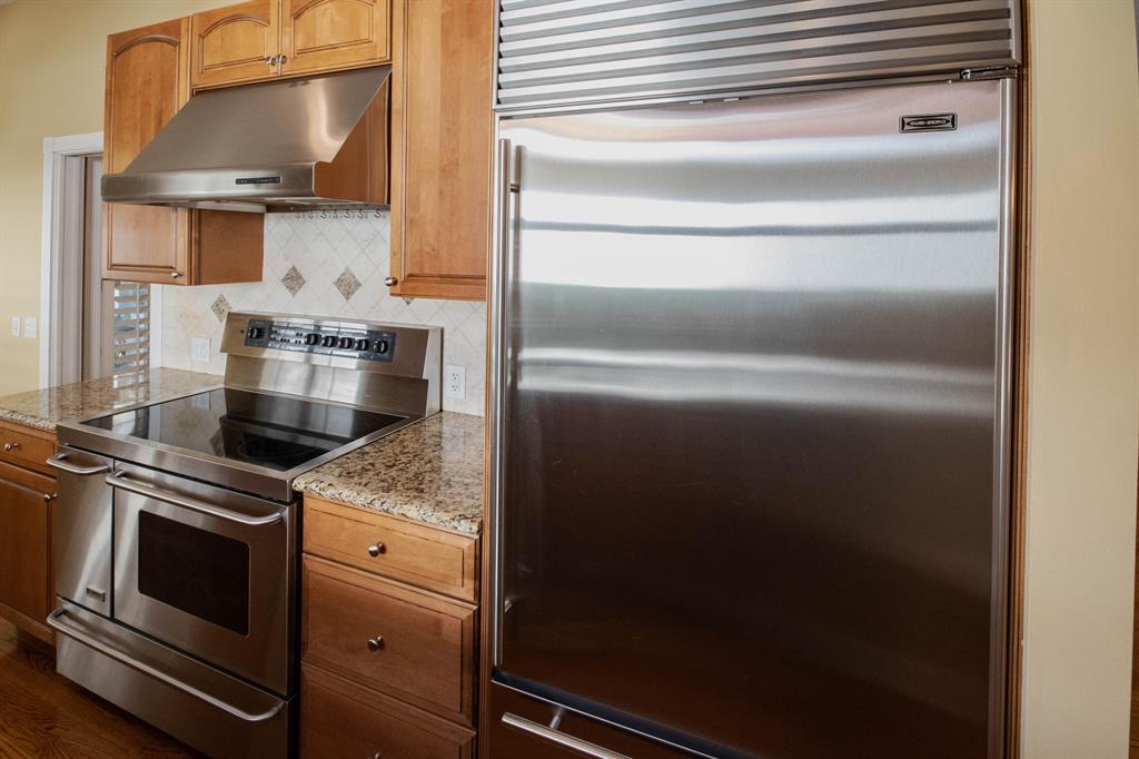 OAKS EAST - Residential