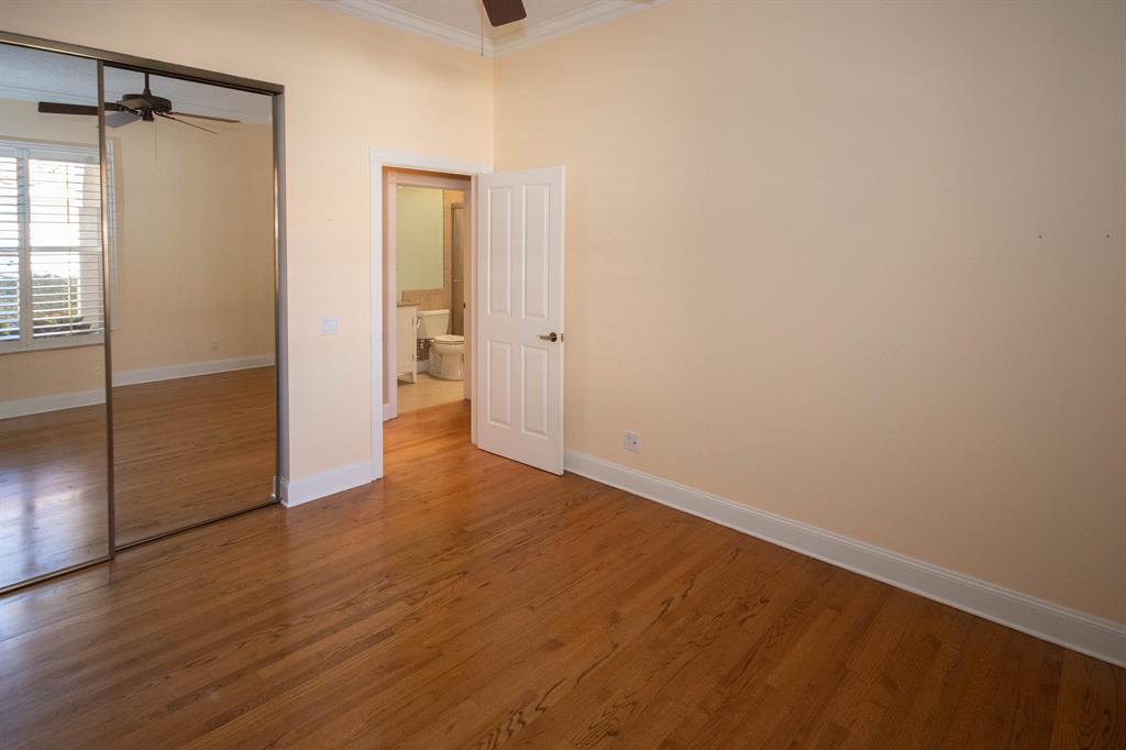 OAKS EAST - Residential