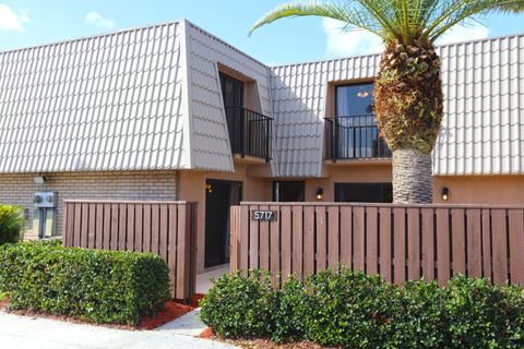 5717 57th Way West Palm Beach FL 33409