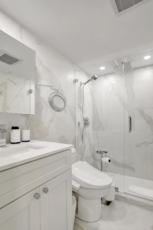 ASHBY D CONDO - Residential