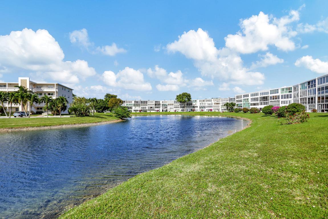 ASHBY D CONDO - Residential