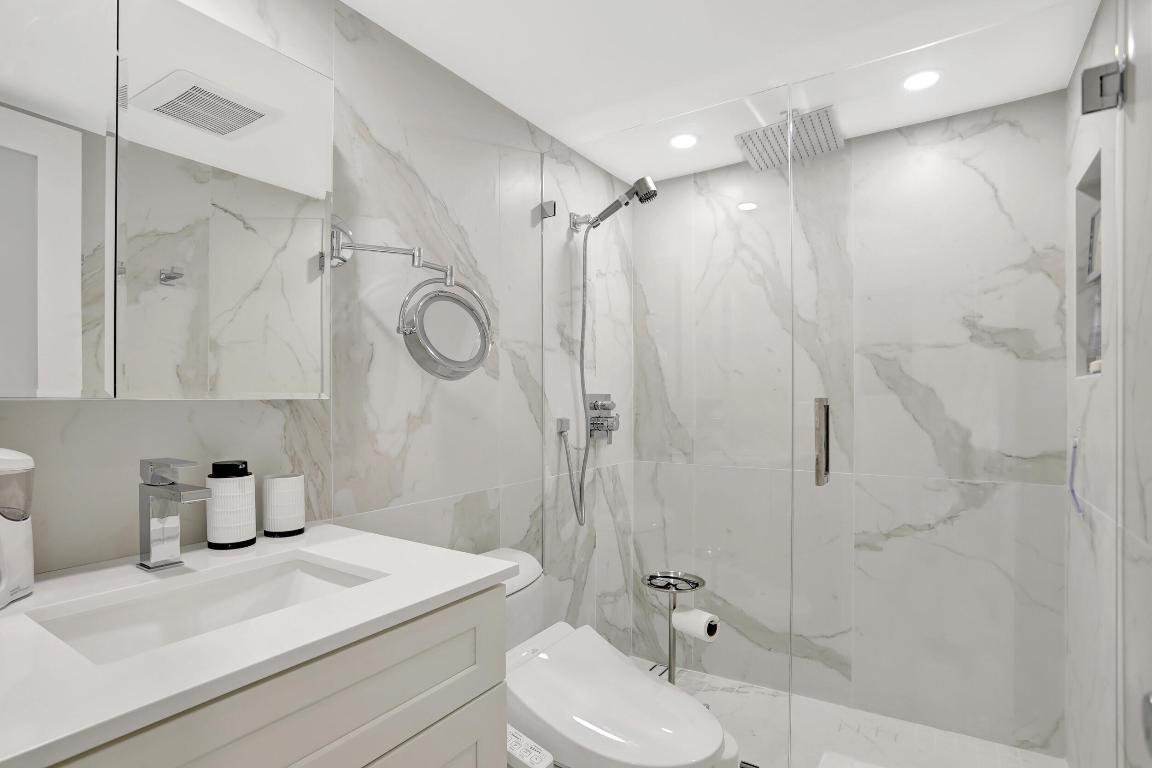 ASHBY D CONDO - Residential