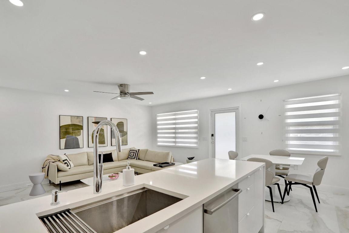 ASHBY D CONDO - Residential