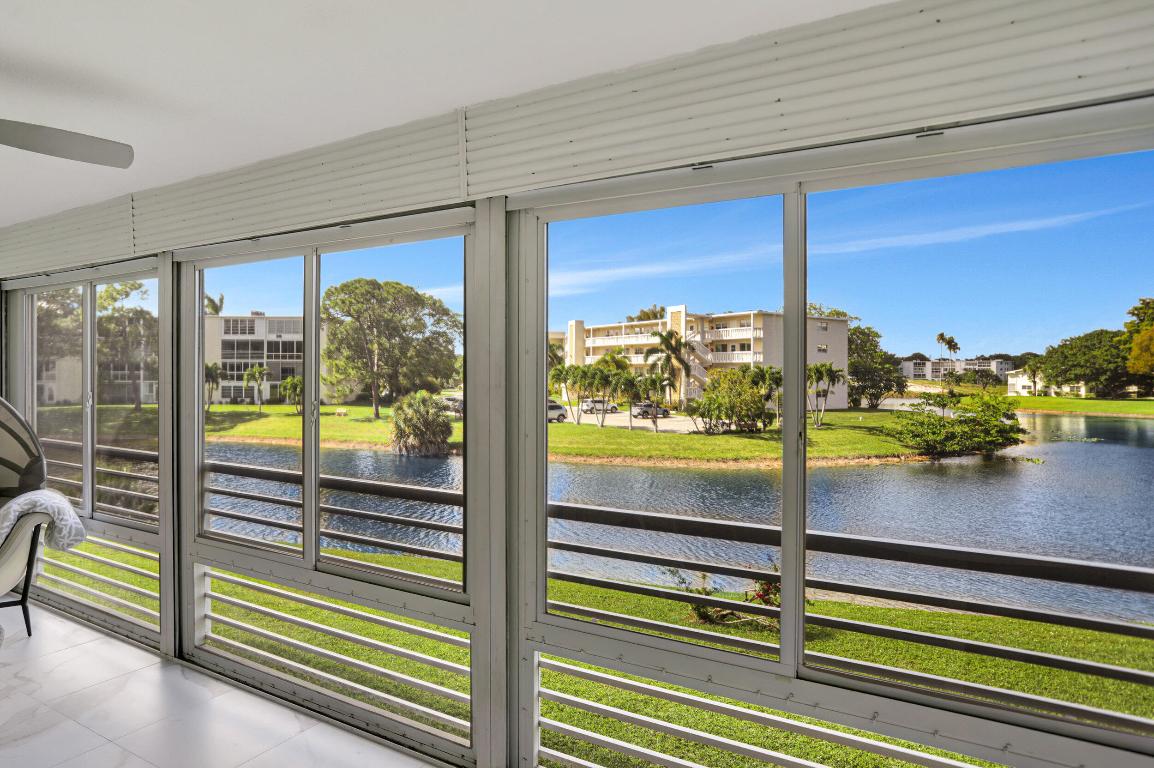 ASHBY D CONDO - Residential