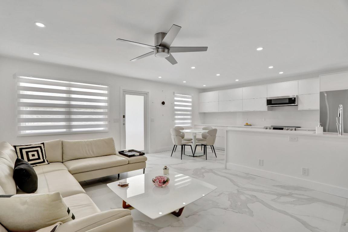 ASHBY D CONDO - Residential