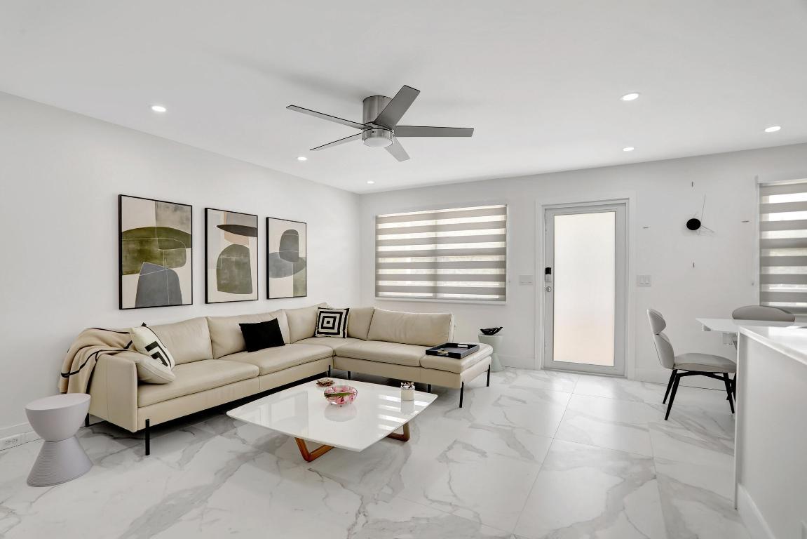 ASHBY D CONDO - Residential