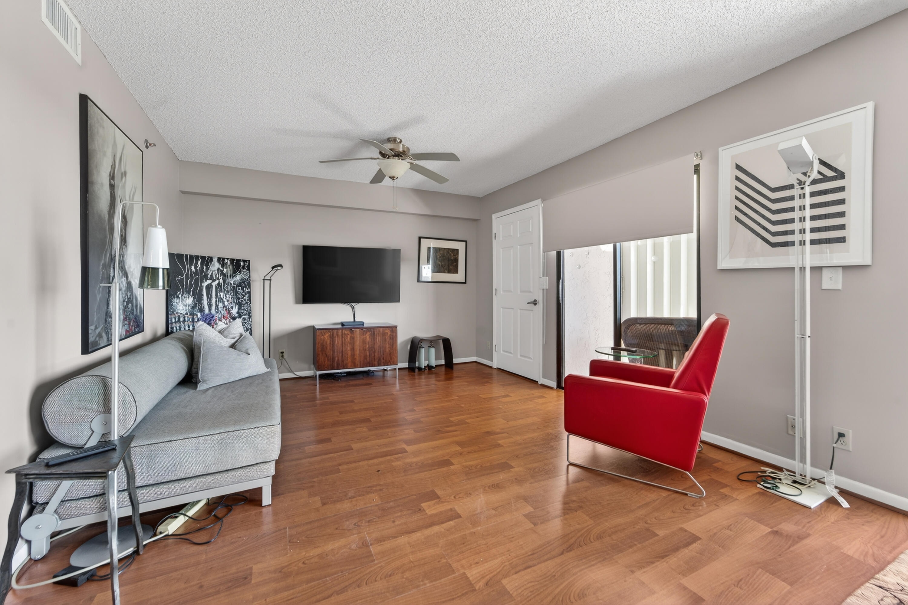 HUNTINGTON TOWERS CONDO - Residential