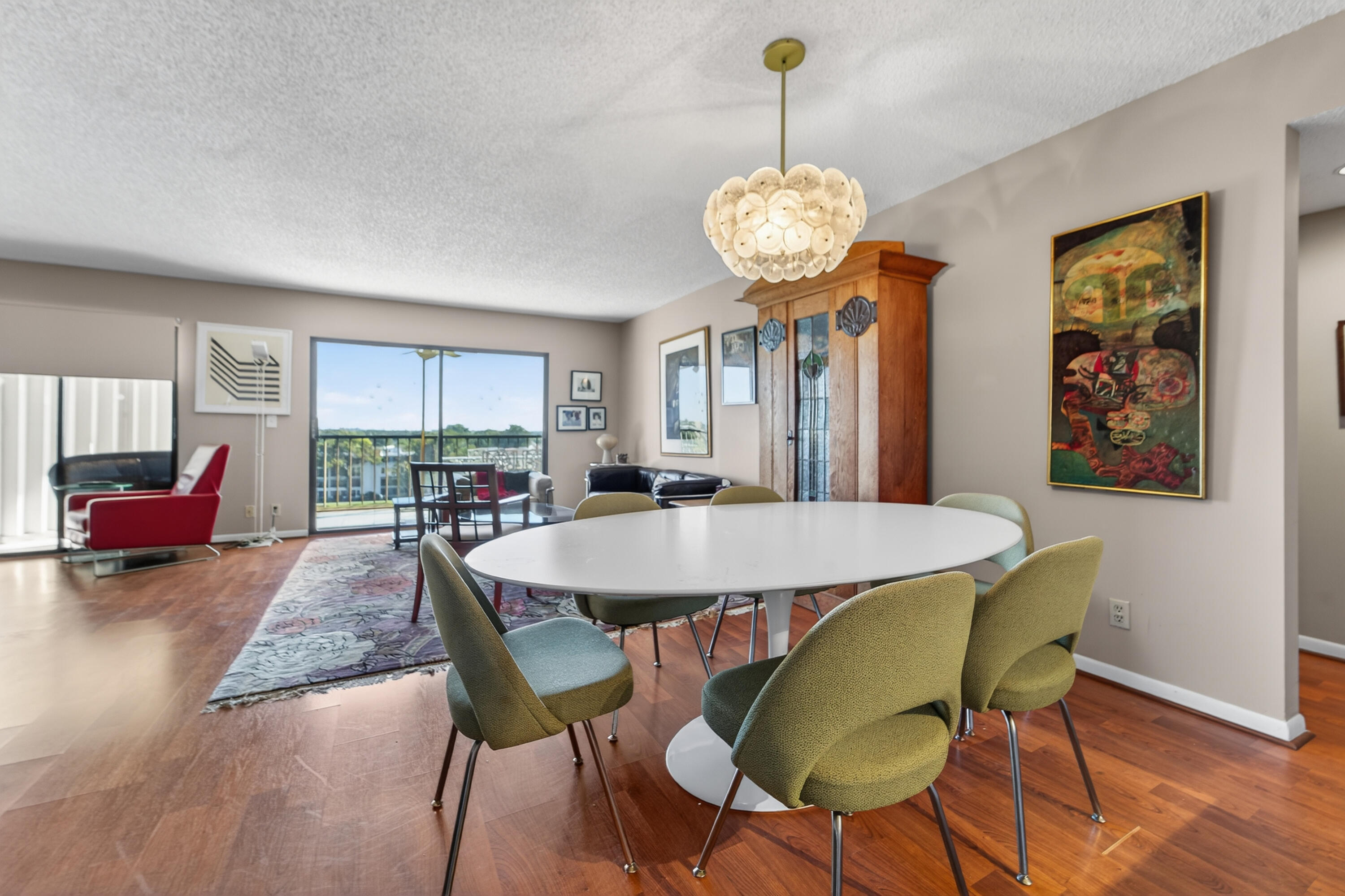 HUNTINGTON TOWERS CONDO - Residential