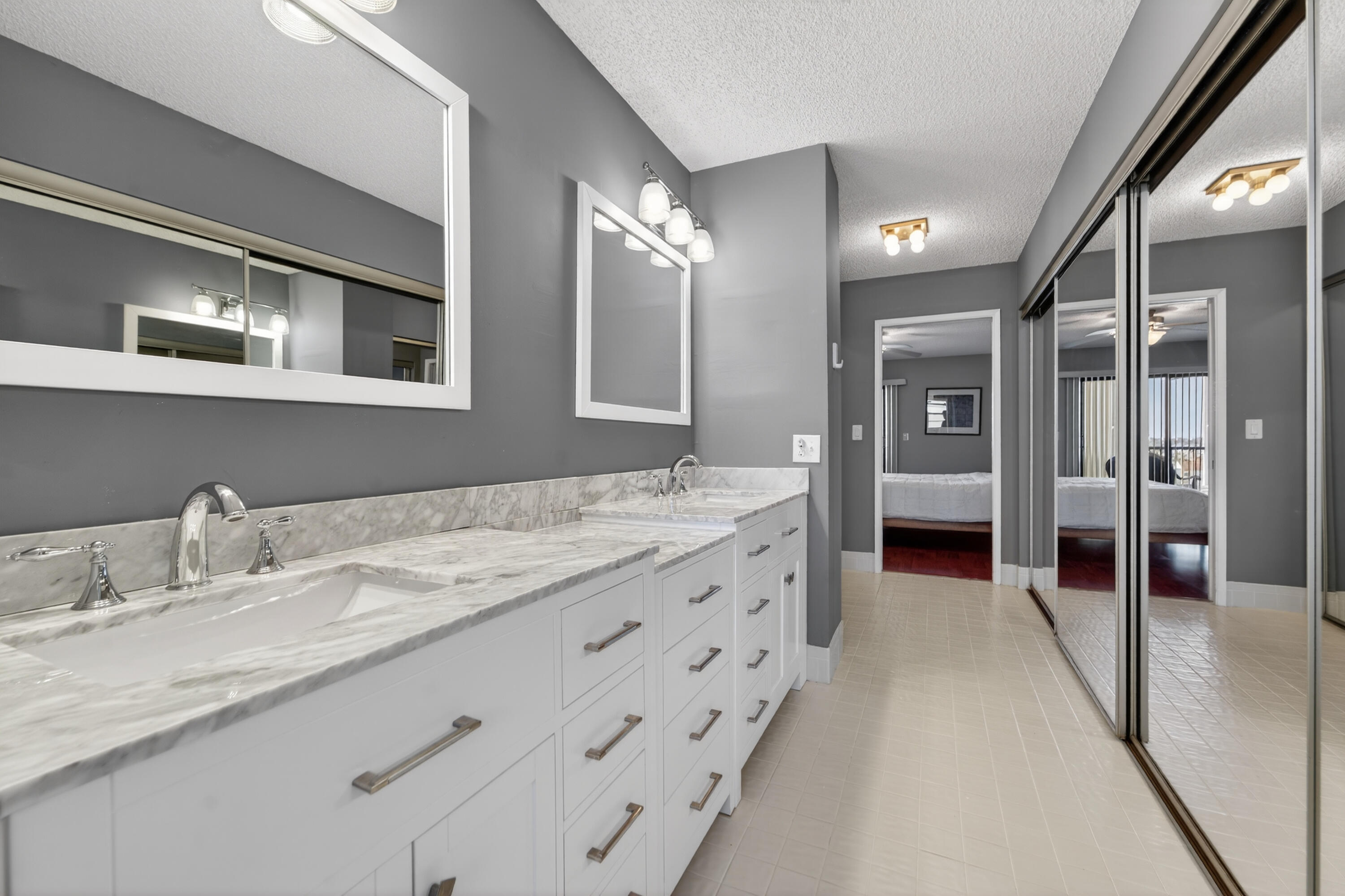 HUNTINGTON TOWERS CONDO - Residential