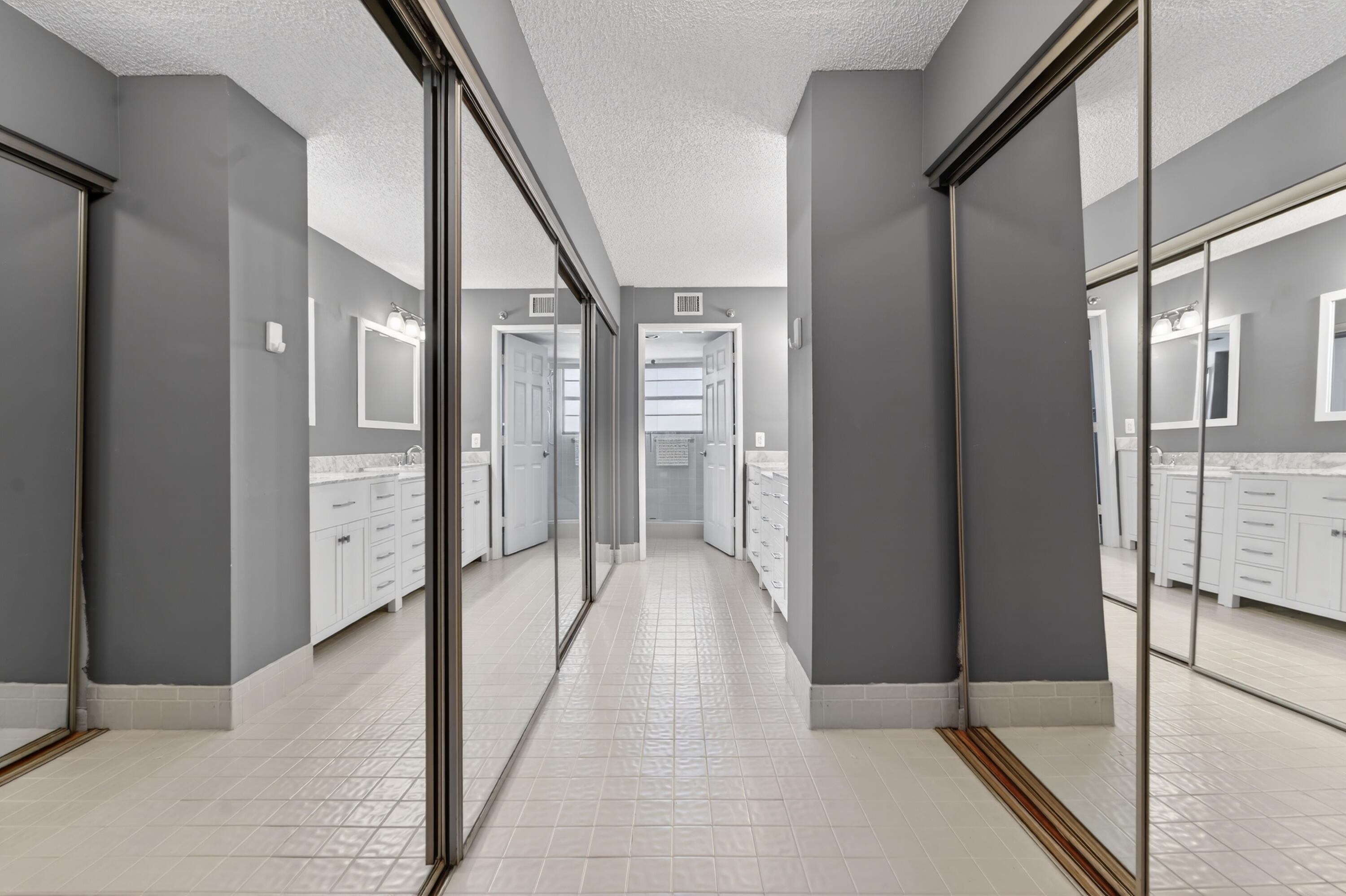 HUNTINGTON TOWERS CONDO - Residential