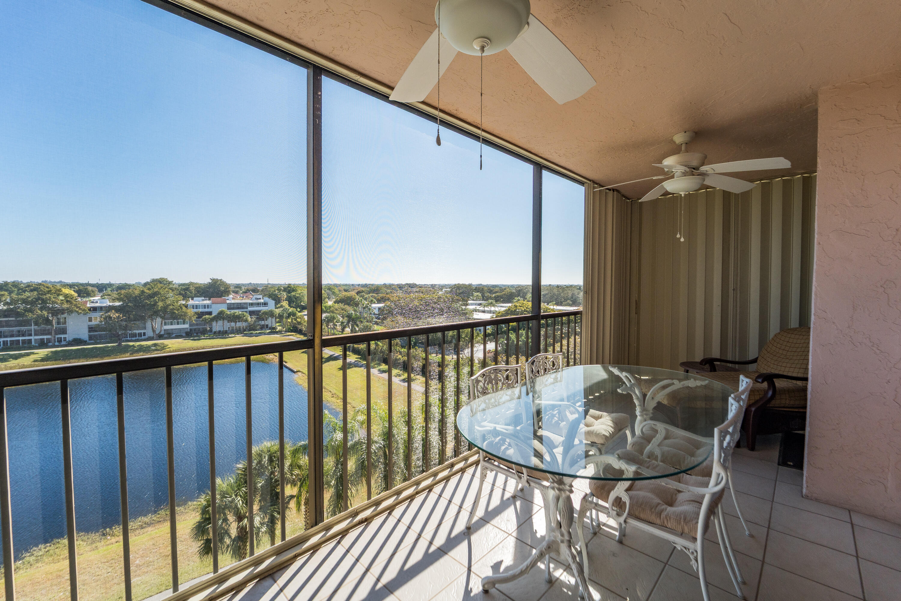 HUNTINGTON TOWERS CONDO - Residential