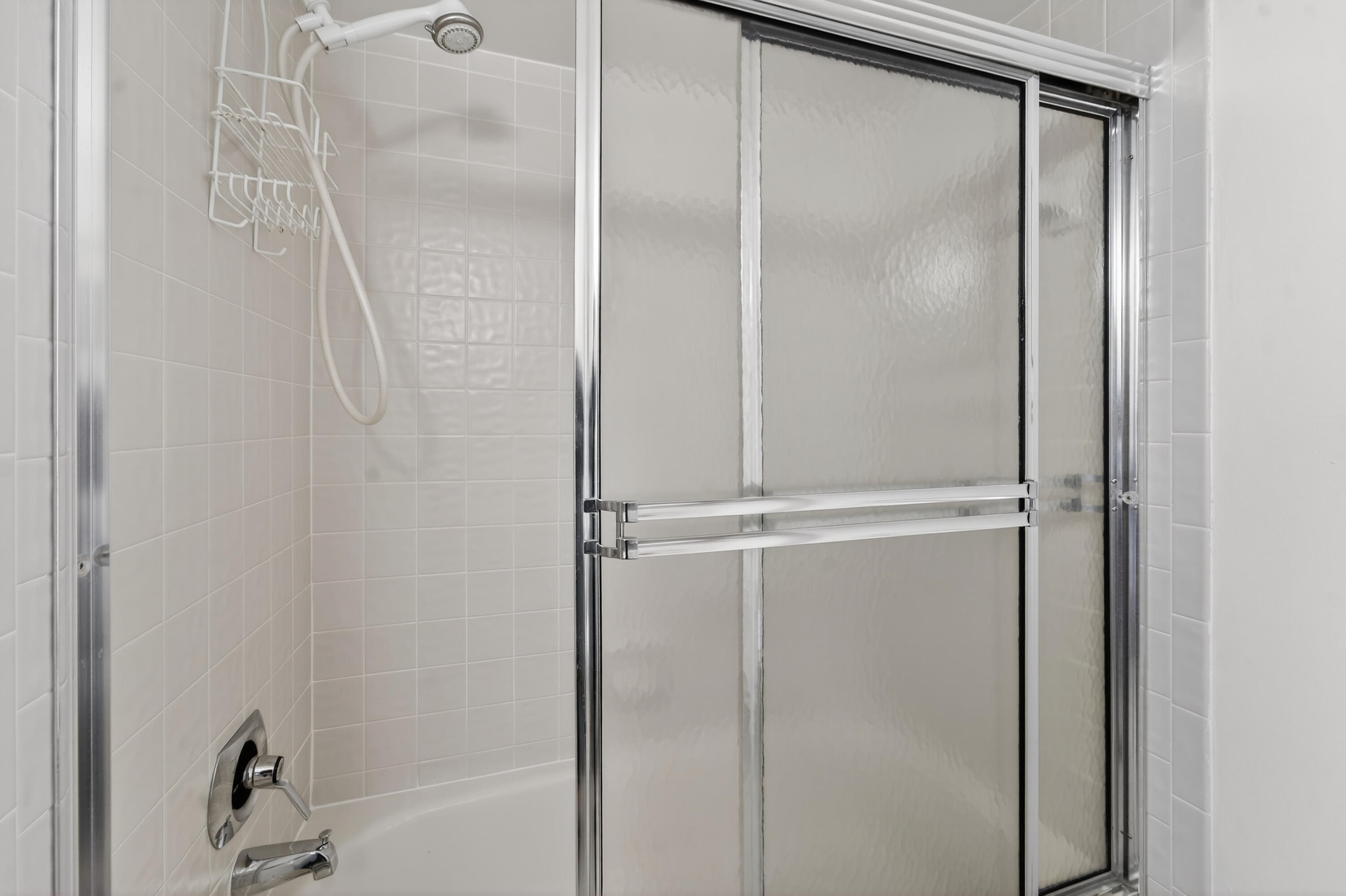 HUNTINGTON TOWERS CONDO - Residential