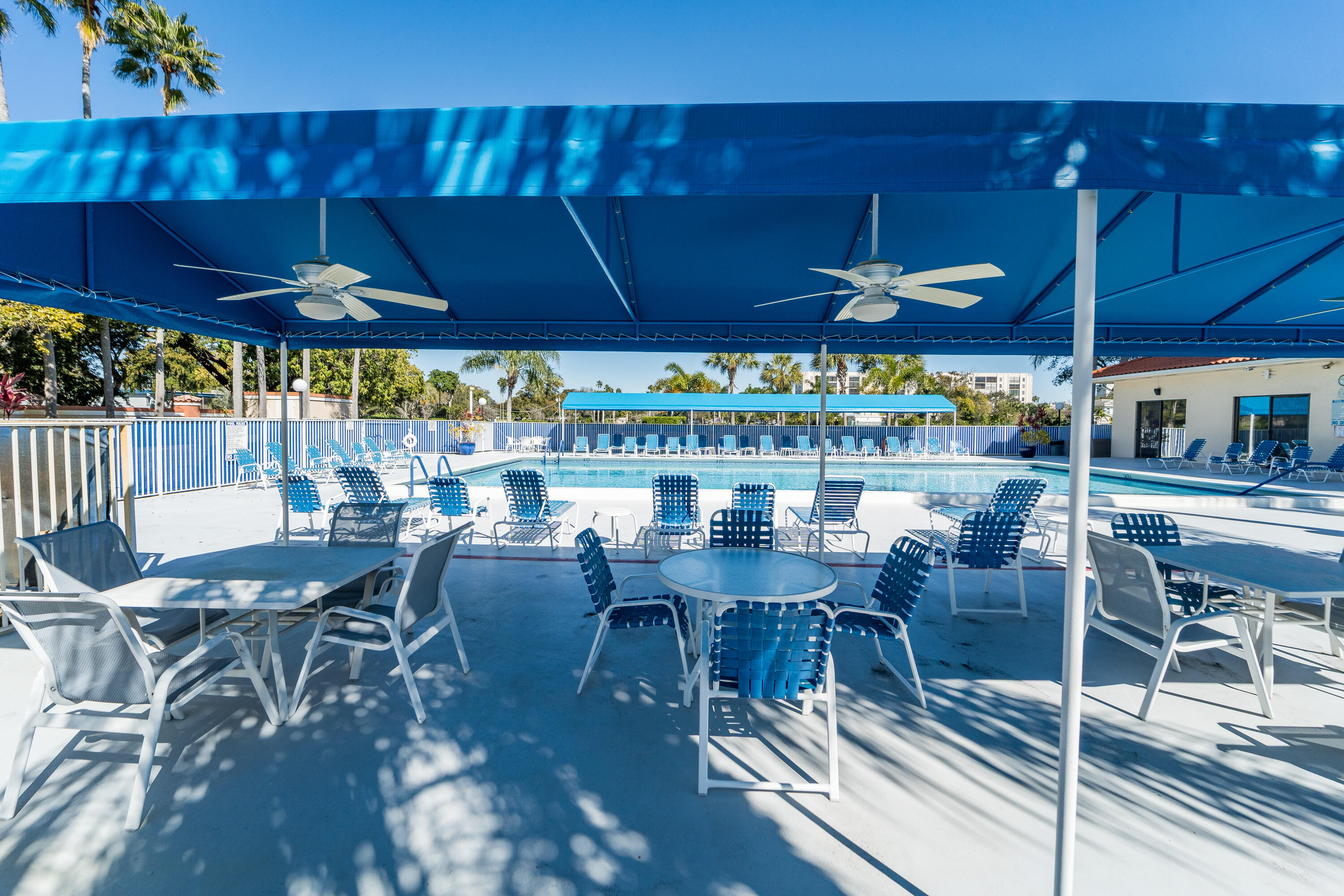 HUNTINGTON TOWERS CONDO - Residential