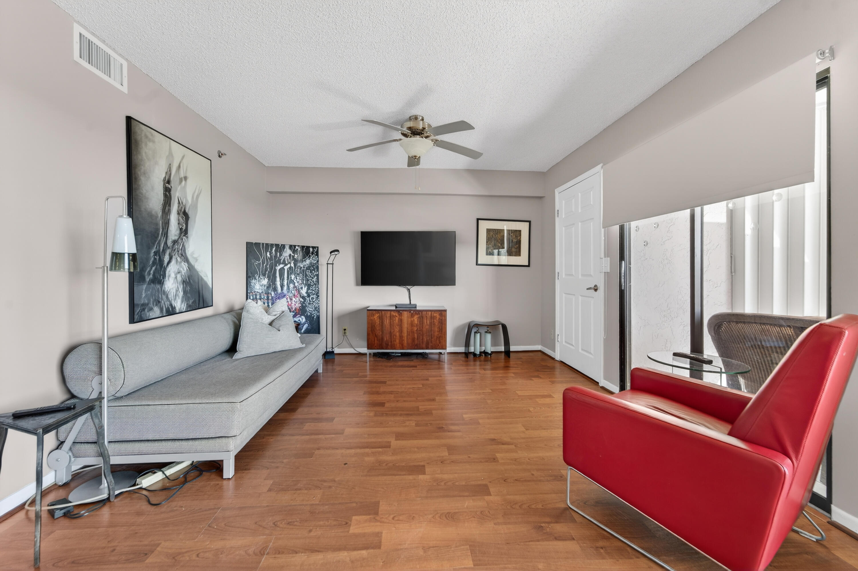 HUNTINGTON TOWERS CONDO - Residential