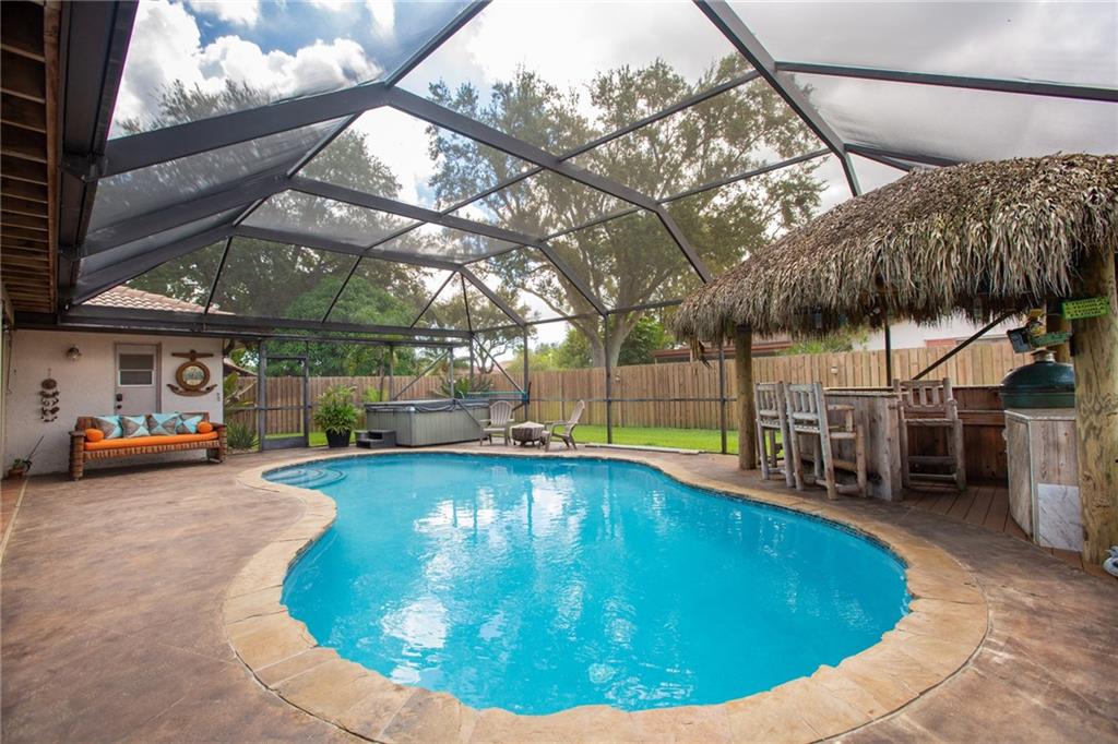 SHADOW WOOD - Residential