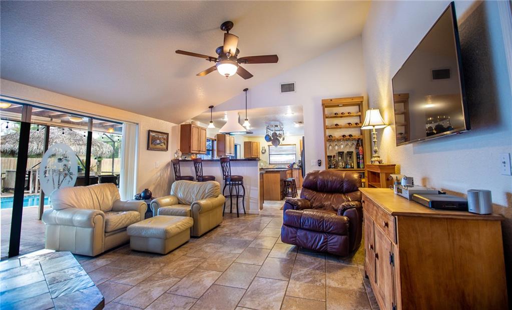 SHADOW WOOD - Residential