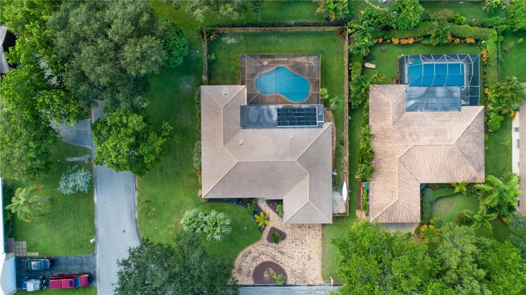 SHADOW WOOD - Residential