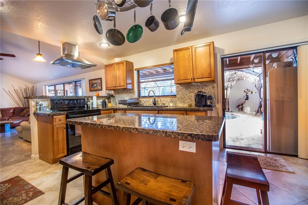 SHADOW WOOD - Residential